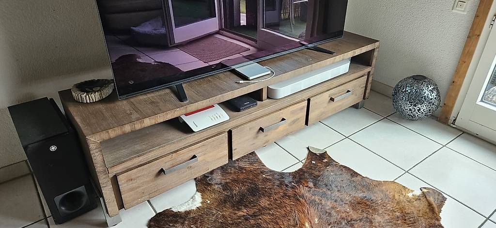 Mobili TV: TV Möbel aus Holz – Usato da Lengnau AG venduto da rockzipfel