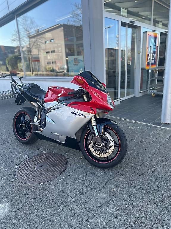 MV Agusta Strada: MV Agusta F4 S1000 – Usato da Uttwil venduto da FFFFFF 3