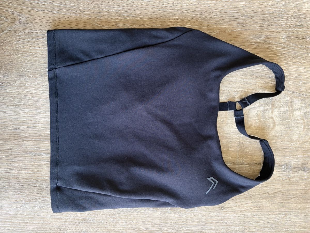 Oner Active Tops: Crop top noir Oner active XS – Neuf (Voir description) à Dully par CELINE.D11