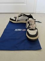 Sublimes sneakers Autry noires blanches