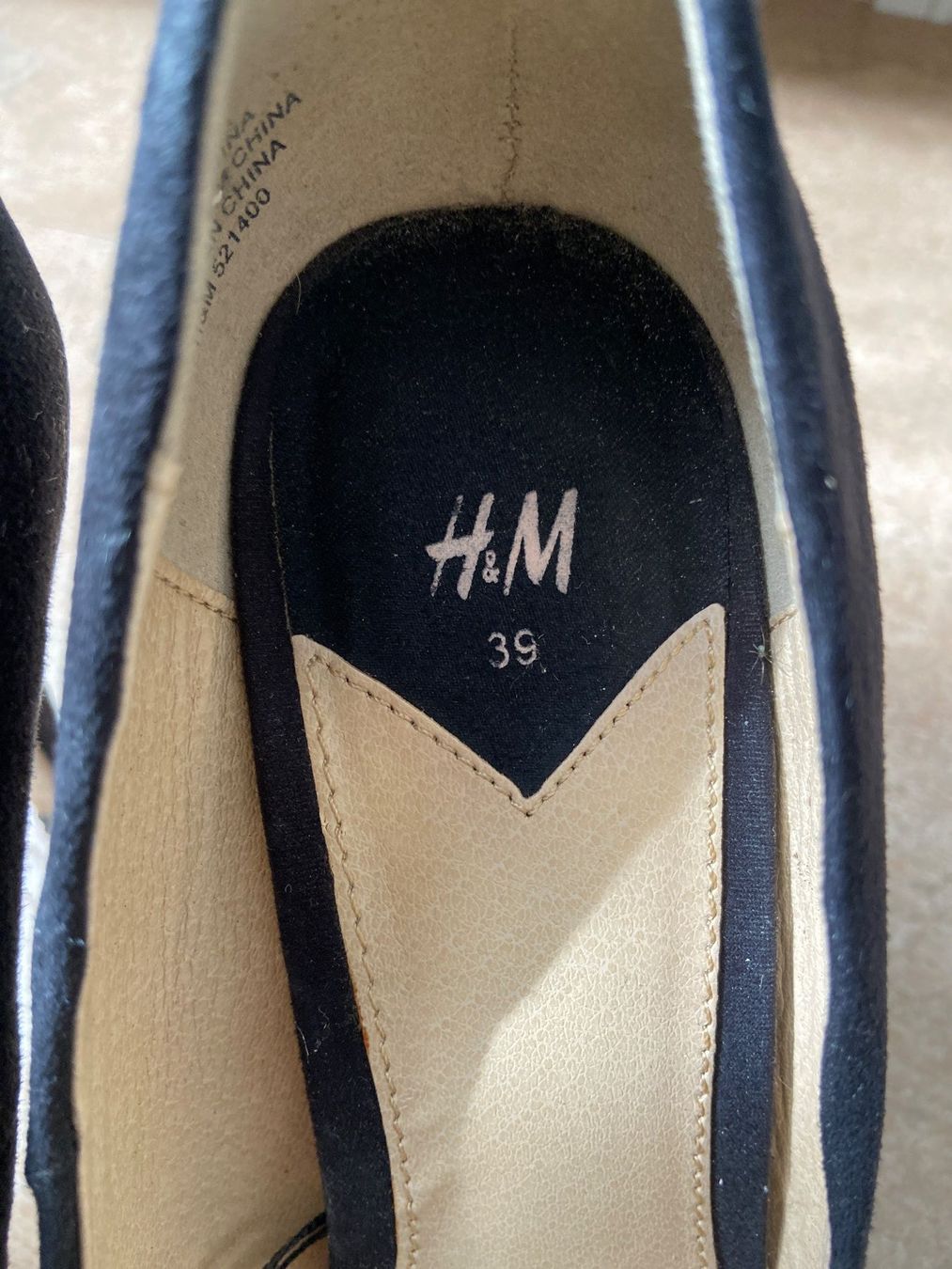 H&M Damenschuhe: Schwarze Pumps von H&M, Gr. 39 – Gebraucht aus Zürich von dedasiba 5