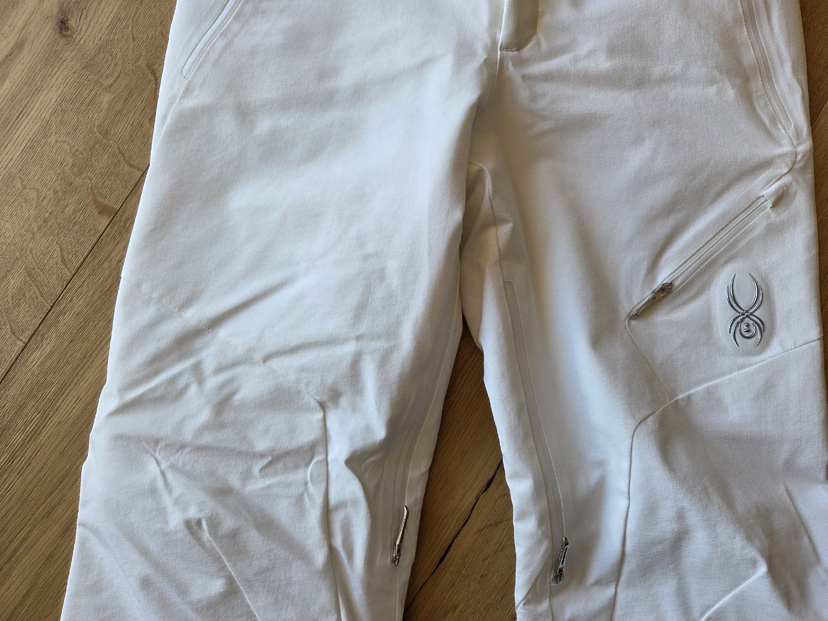 Spyder Pantalons: schöne Skihose Spyder – D'occasion à Wiesendangen par Sinhuk 2