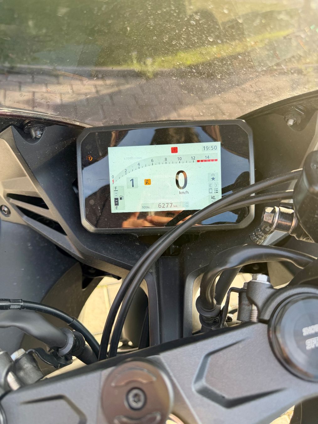 Honda Route: Honda CBR 650r 35kw E-Clutch – D'occasion à Neuenhof par del_99by 6
