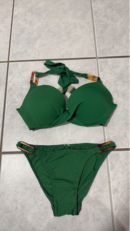 Green Bikini Set - Size S - Perfect for Summer!