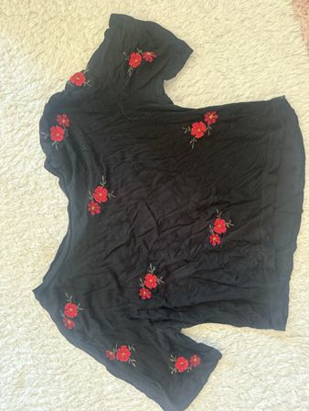 Tally Weijl Top, Grösse XS, Schwarz mit Blumenmuster🌺 55