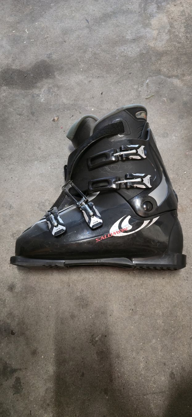 K2 Sci: K2 Ski, Skischuhe, Skistöcke – Usato da Zwingen venduto da _Se7eN_ 3