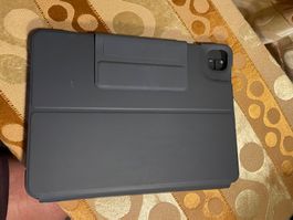 Logitech Slim Folio Pro iPad Pro 11" Tastatur Hülle CH-Layou
