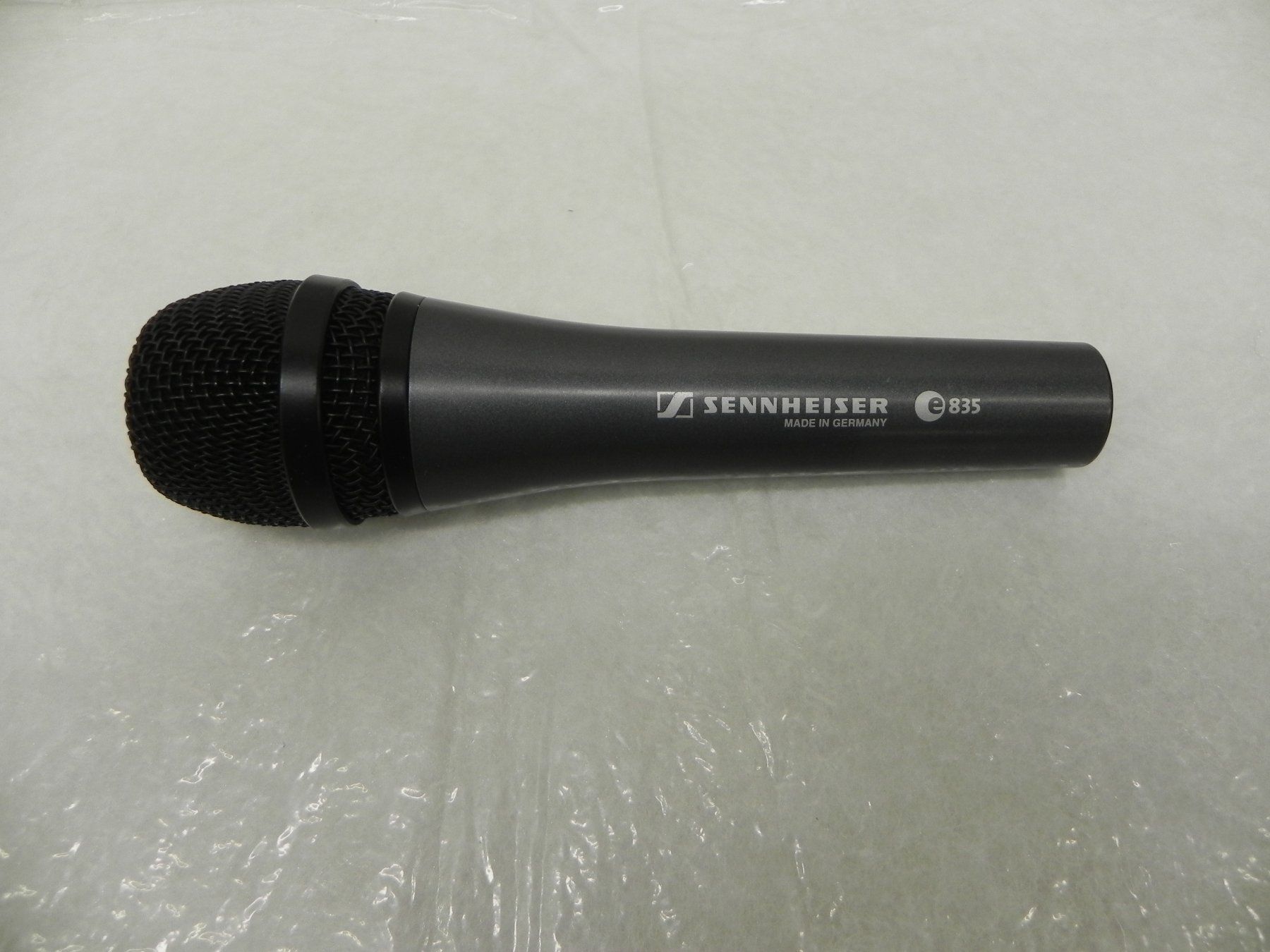Sennheiser Microfoni: Sennheiser E 835 Vocal Mikrofon Nr. 2 – Nuovo (secondo la descrizione) da Basel venduto da Life-Style-Art