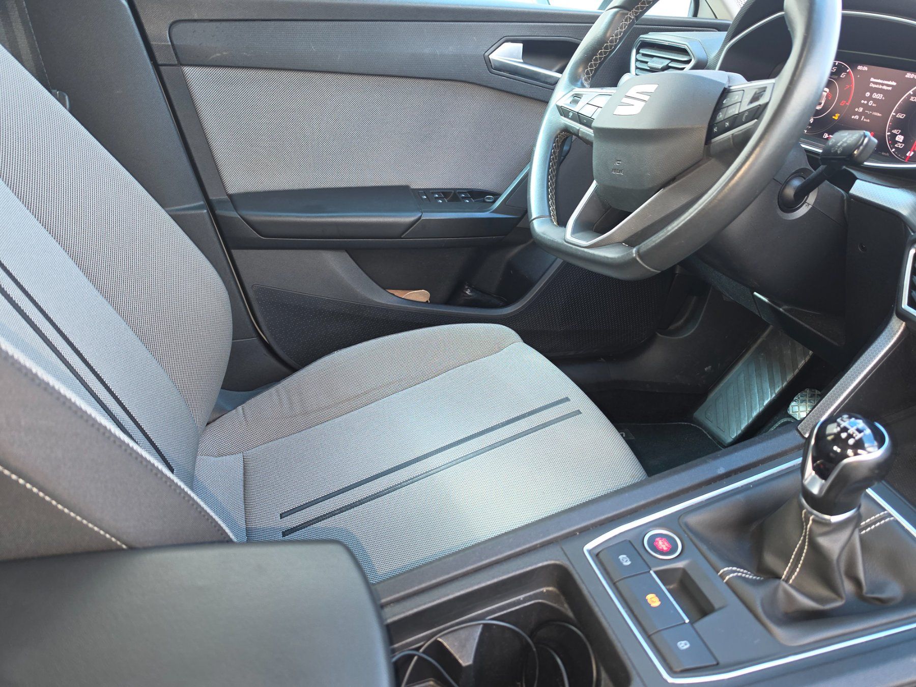 Seat Automobili: Seat Leon Hola 1.5 – Usato da Porrentruy venduto da dan_q5pn 6