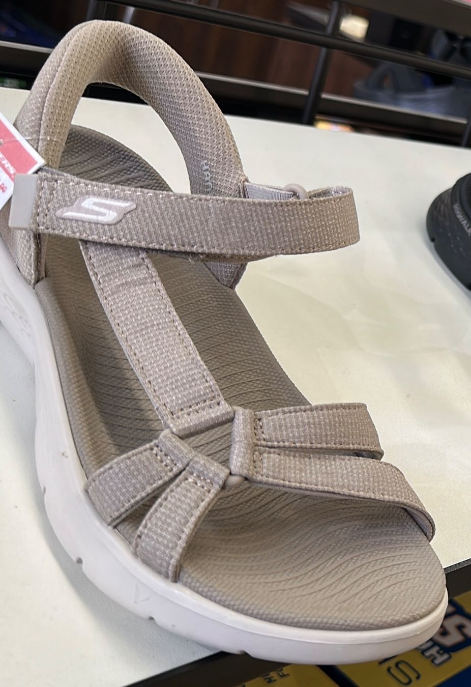 Skechers Scarpe da donna: Skechers Sandale – Nuovo e nell'imballaggio originale da Dottikon venduto da Maui-wowie 1