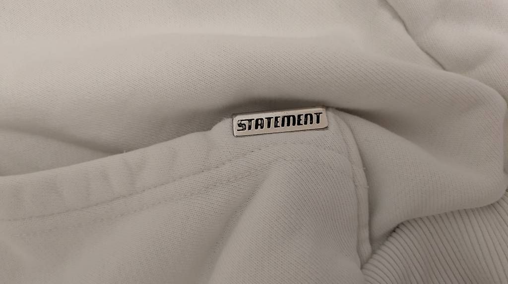 Maglioni & Felpe: Basic white statement Hoodie  – Usato da Niederuzwil venduto da davidseifert 2