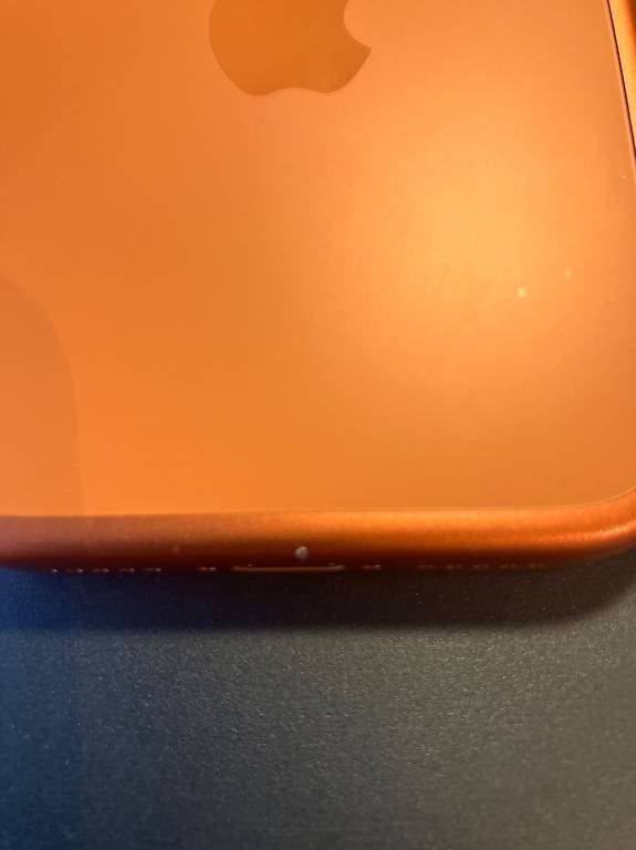 Telefoni cellulari / Smartphones: iPhone 17 Pro Orange 256 GB – Usato da Basel venduto da spalluto 3
