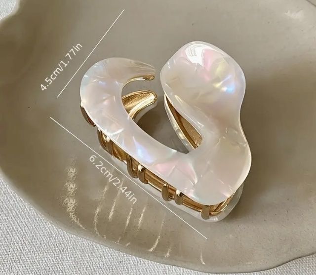 Haarschmuck: Elegantes, einfarbiges Haar-Accessoire mit Hai-Clip, klein – Neu und originalverpackt aus Bellinzona von ModaLugano 4