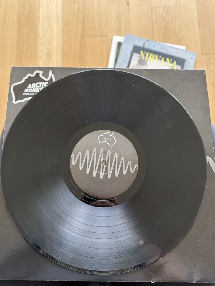 Dischi in vinile: Arctic Monkeys Vinyl - Feeling Far Away – Nuovo (secondo la descrizione) da Bern venduto da Amylee1999 1