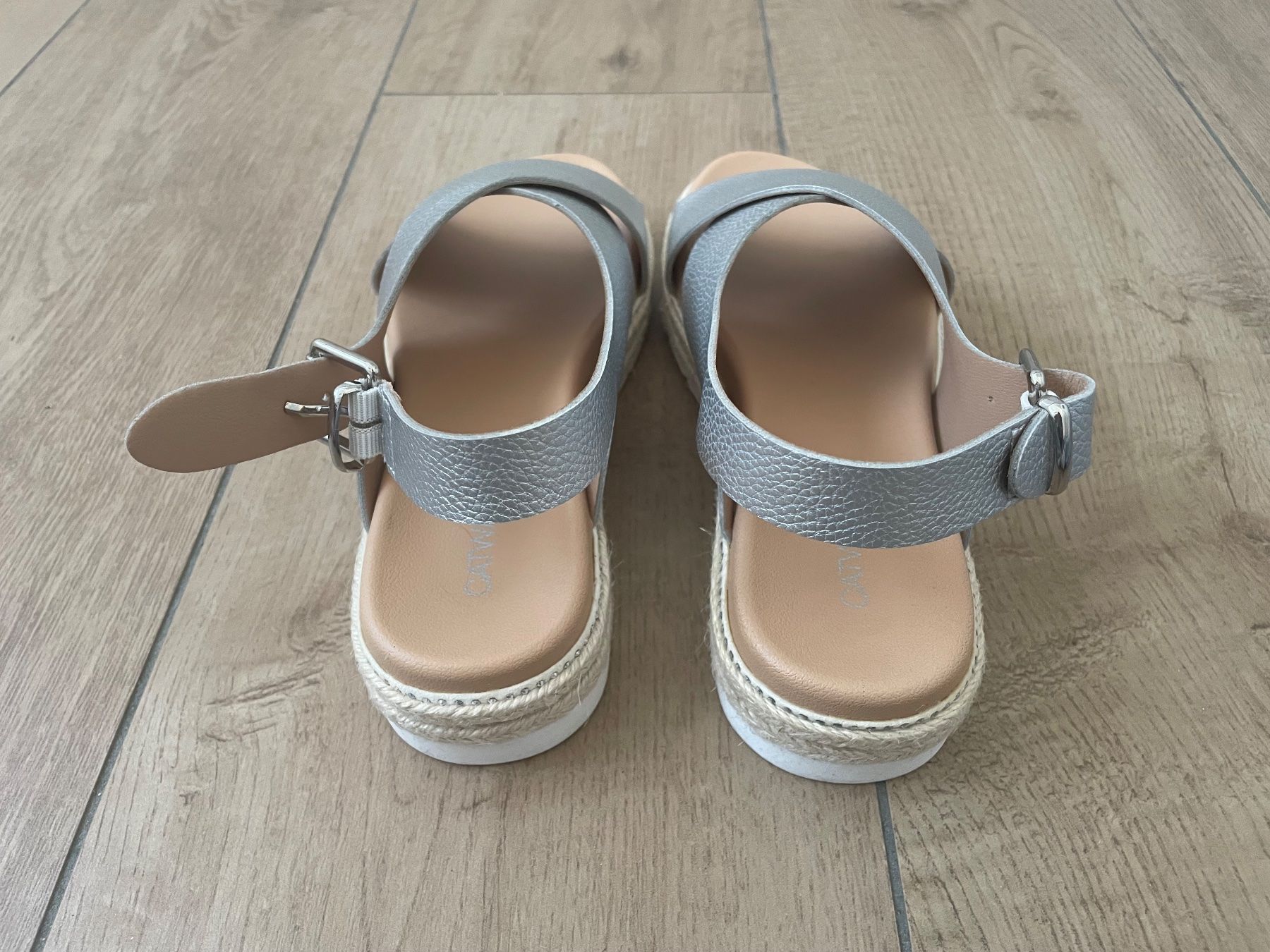 Dosenbach Damenschuhe: Sandalen von Catwalk Gr. 37 NEU – Neu und originalverpackt aus Waltenschwil von hansnine 2