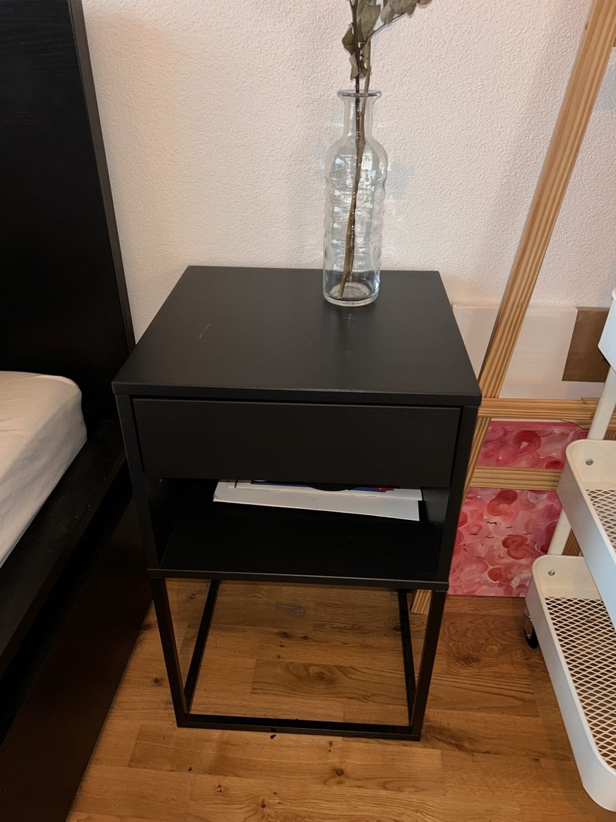 Tables de nuit: Nachttisch  – D'occasion à Luzern par julia.nst 1