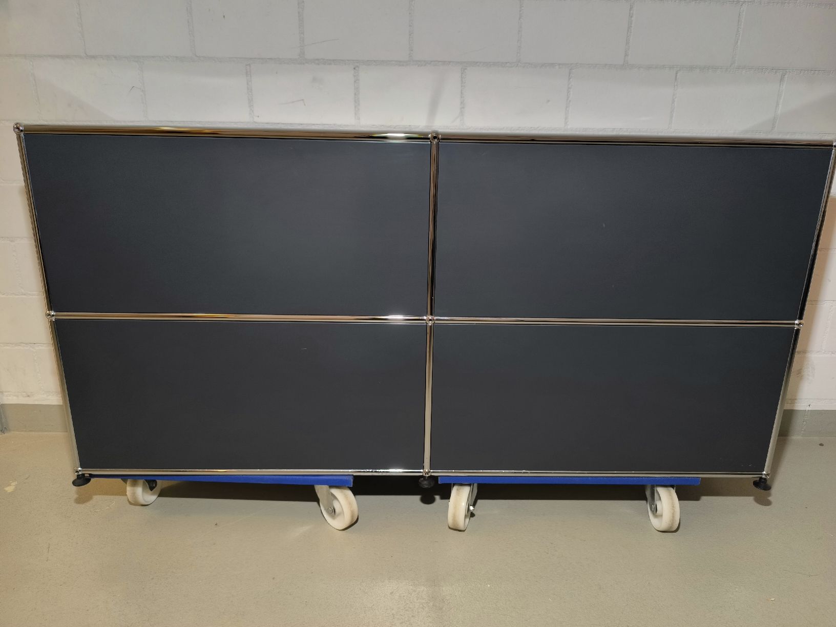 Scaffali: Original USM Haller Sideboard / Lowboard lichtgrau anthrazit – Usato da Lömmenschwil venduto da ela.schadegg 4