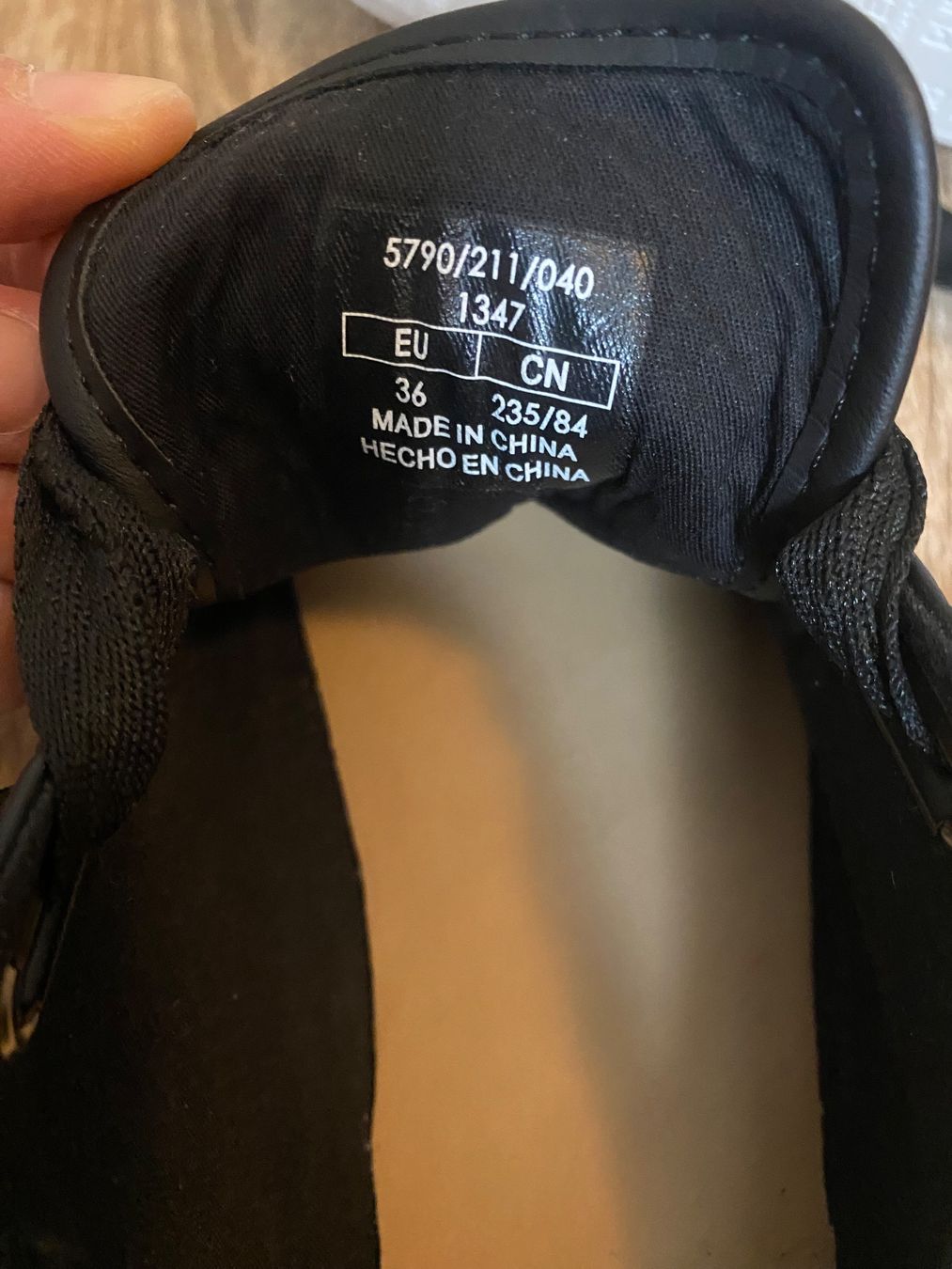 Scarpe da donna: Pull&Bear Sneaker, Schwarz, Gr. 36, – Usato da Dietikon venduto da Enio1 3