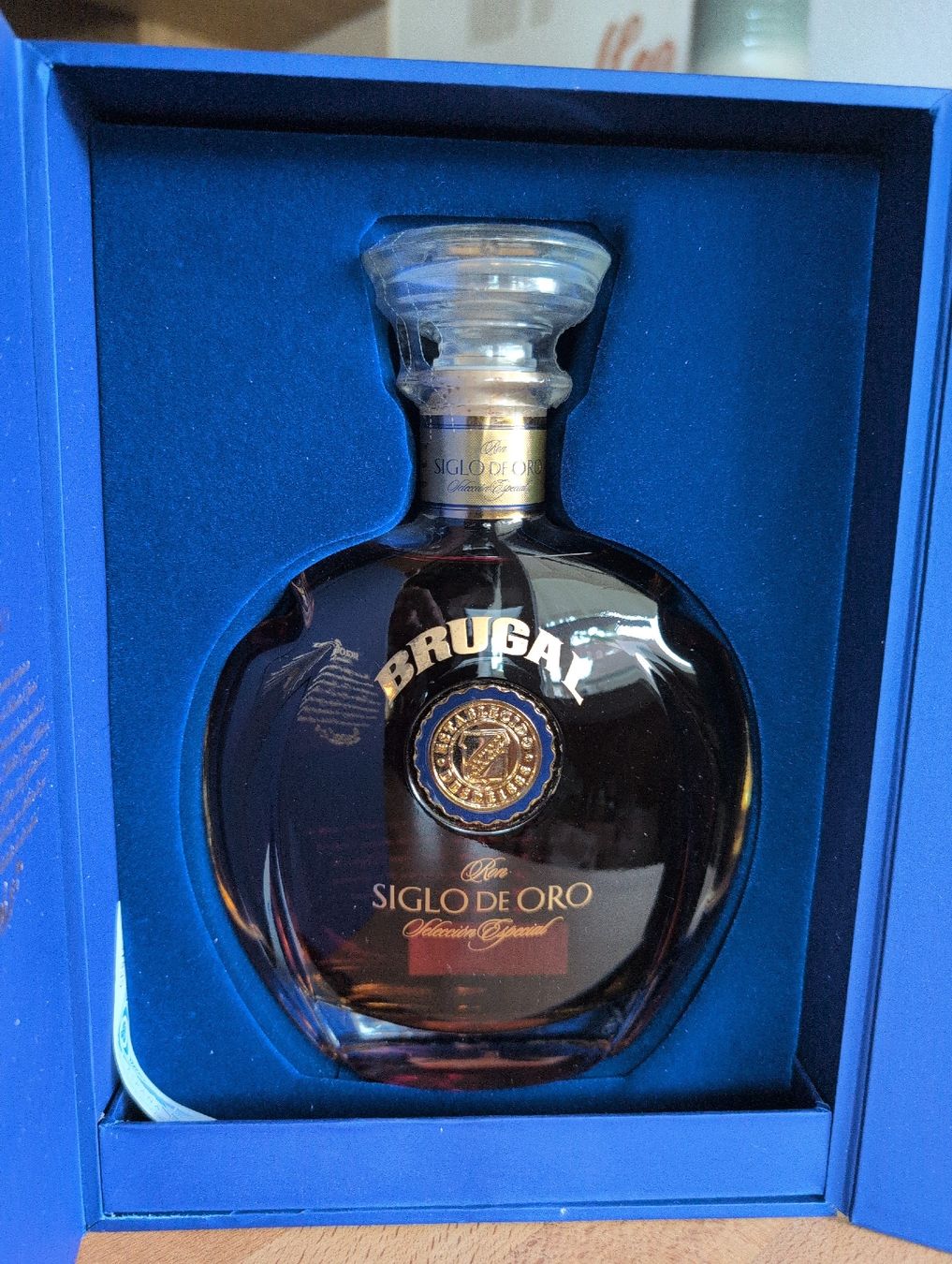 Brugal Bevande alcoliche: Brugal Siglo de Oro Rum, Sonderedition in Originalverpackug – Nuovo e nell'imballaggio originale da Waltenschwil venduto da Andy.Z01