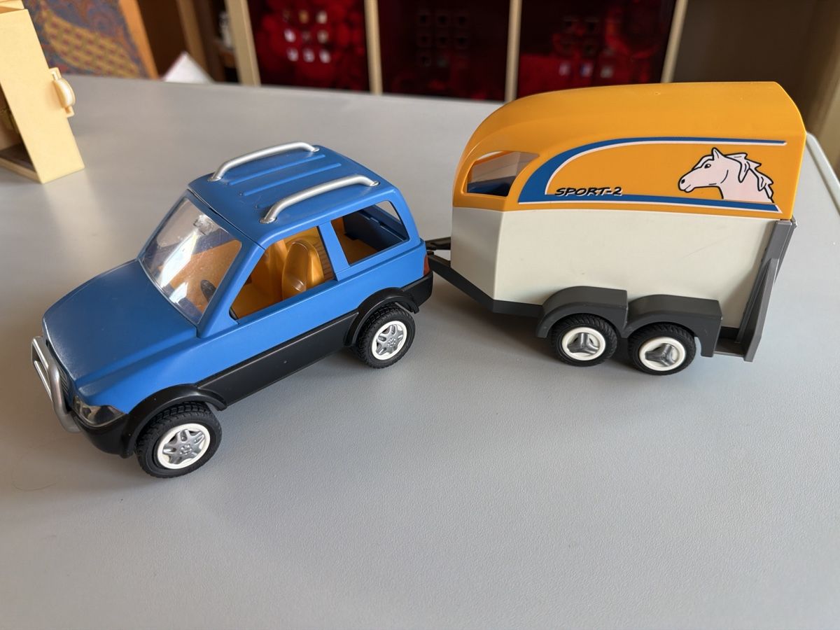Playmobil Giocattoli: Playmobil PKW mit Pferdeanhänger – Usato da Münchwilen AG venduto da Bam5 4