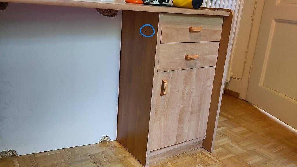 Scrivanie: Bureau en bois avec espaces de rangement – Usato da Fribourg venduto da PhilOctet 3