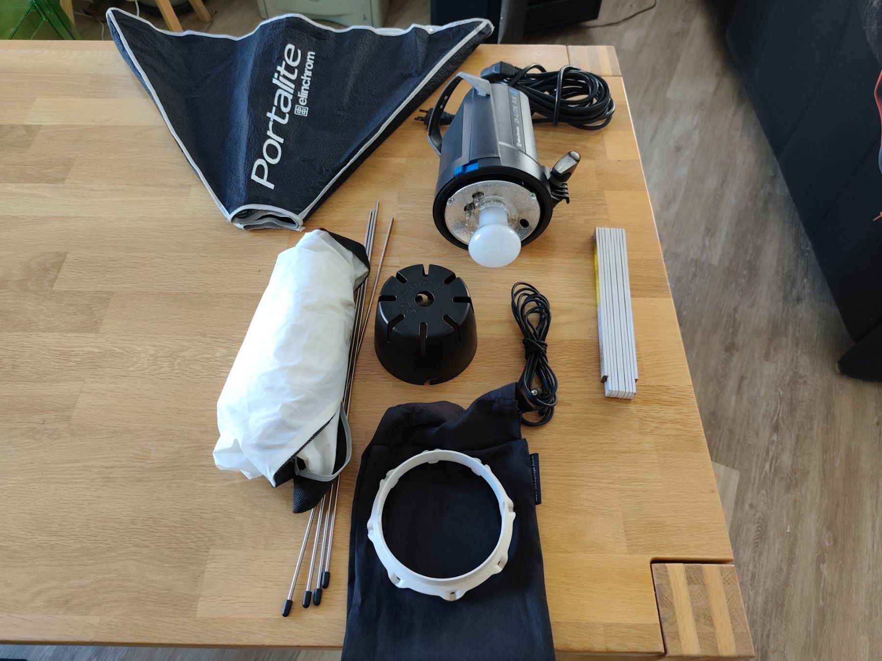 Elinchrom Flash: Elinchrom D-Lite RX 4 Studioblitz – Usato da Liestal venduto da R-seller 1