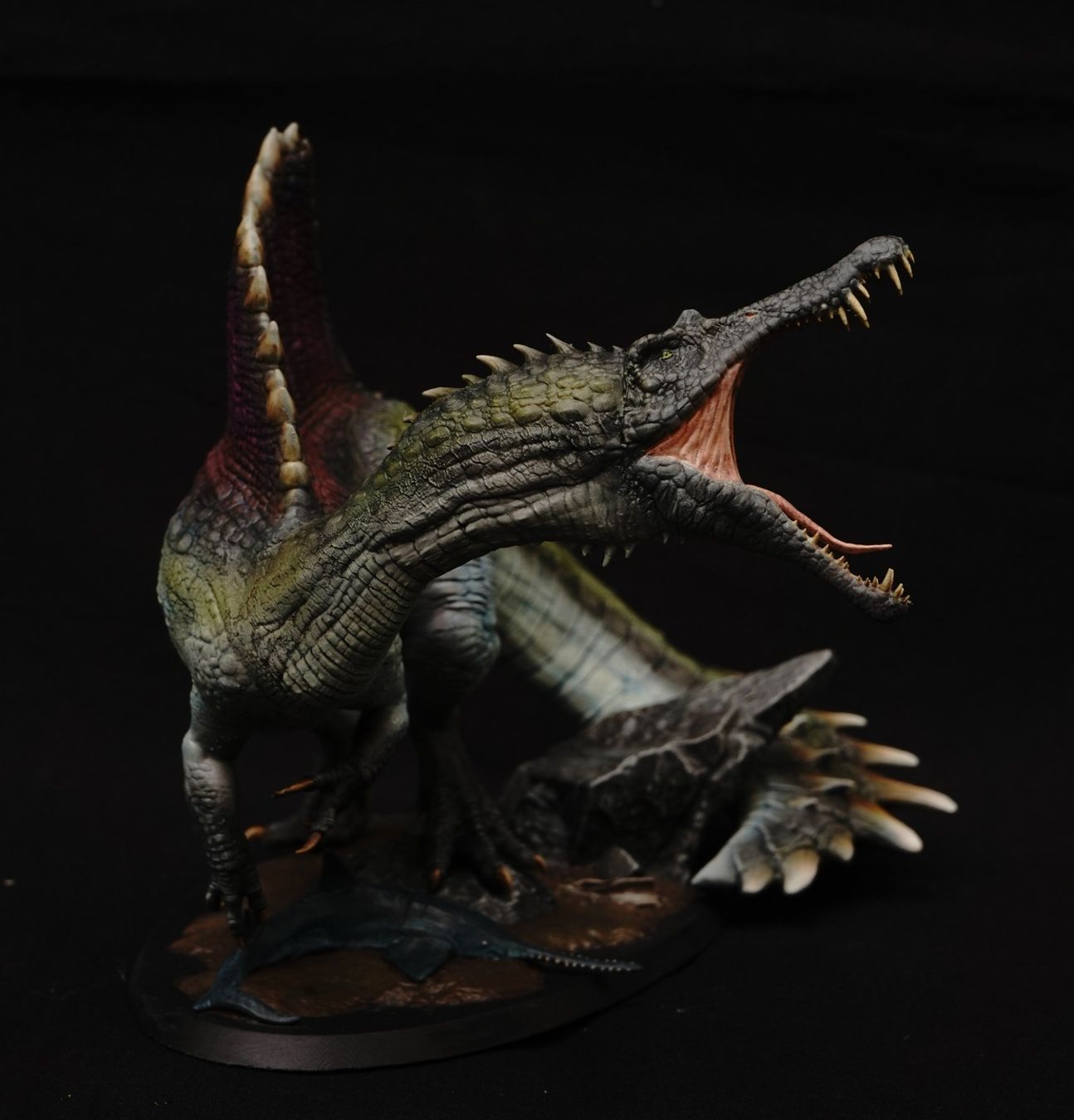 Statuette: Fantasy Spinosaurus  Dinosauria – Usato da Selzach venduto da Ataraxus 2