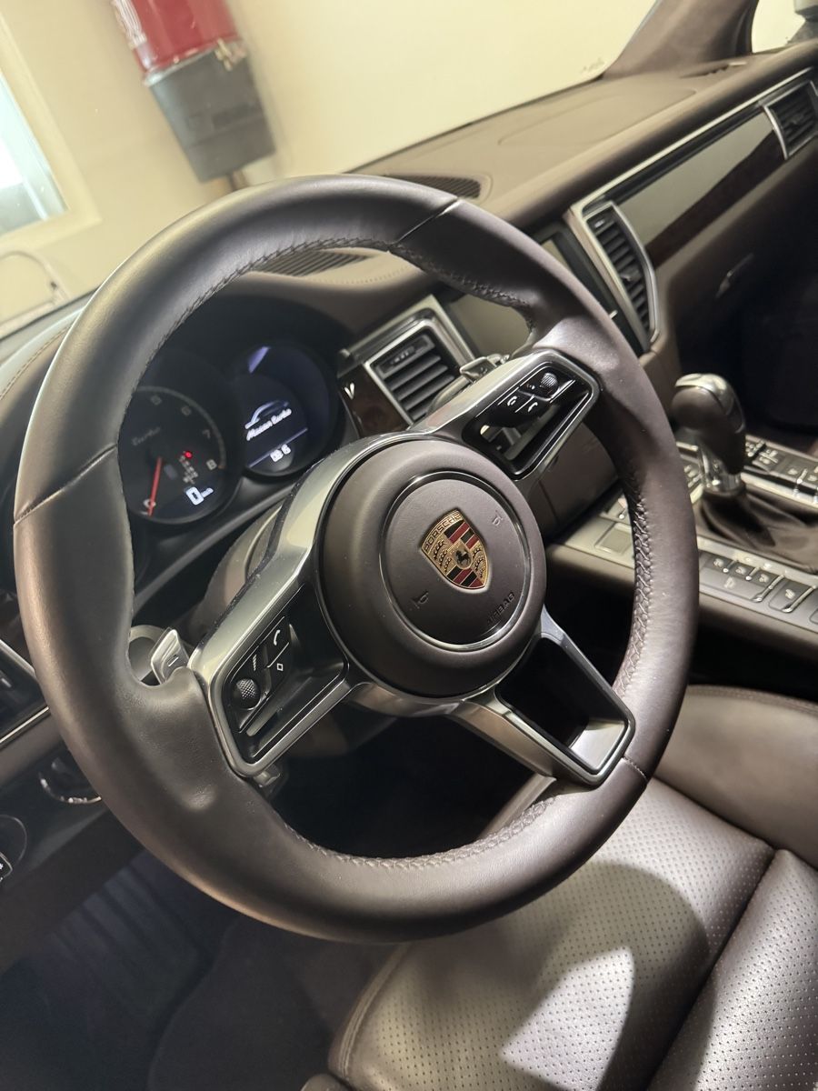 Porsche Automobili: Porsche Macan Turbo – Usato da Egolzwil venduto da Millennium88 5