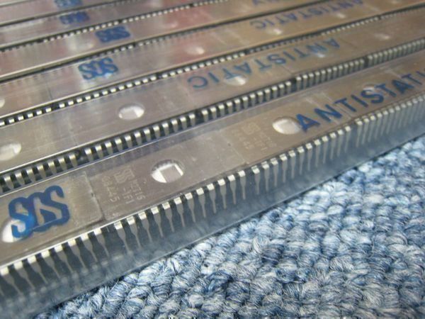 Elektronikbauteile: *****  EPROM  2716    ***** – Gebraucht aus Villaz-St-Pierre von Ubid 1