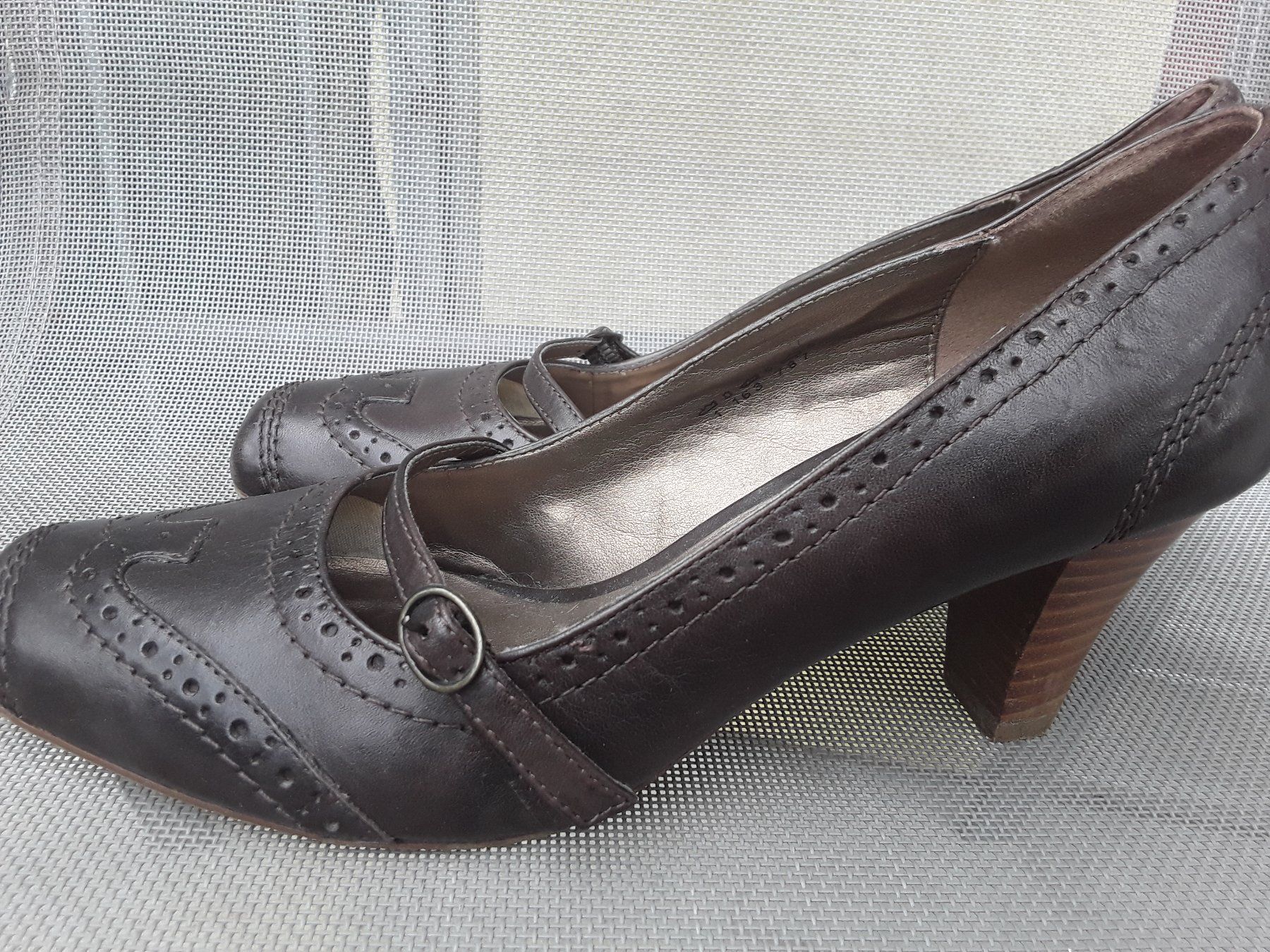 Scarpe da donna: Leder-Pumps 5 Th Avenue Gr.39 – Usato da Heimberg venduto da Samprof