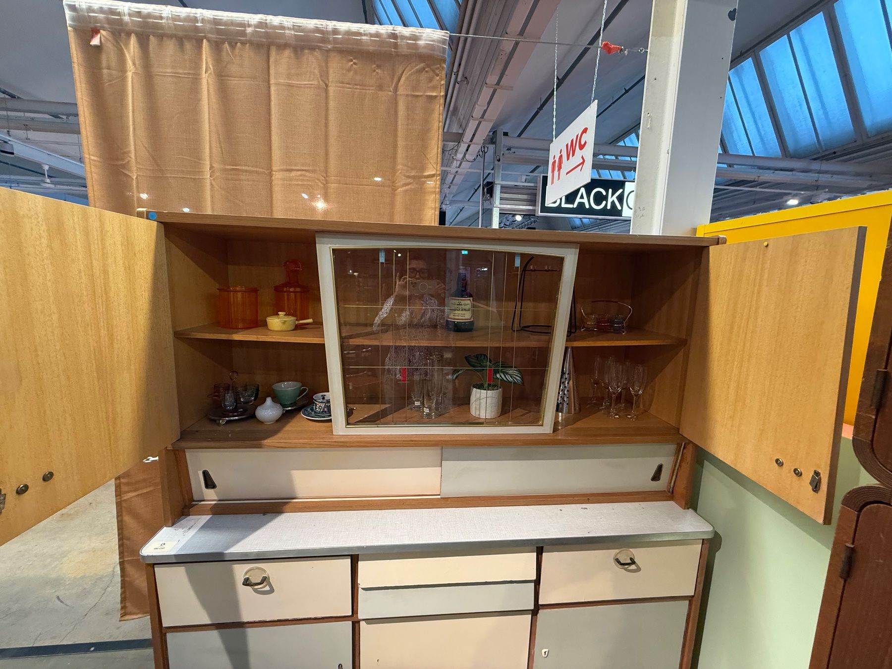 Büffets: Rockabilly Küchenbuffet – Gebraucht aus Fulenbach von Annie.s_Mid_Century 2