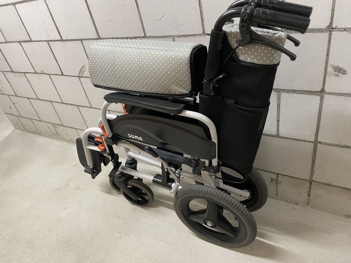 Rollstühle: Rollstuhl Soma leicht gebraucht  – Gebraucht aus Riehen von ose58 2