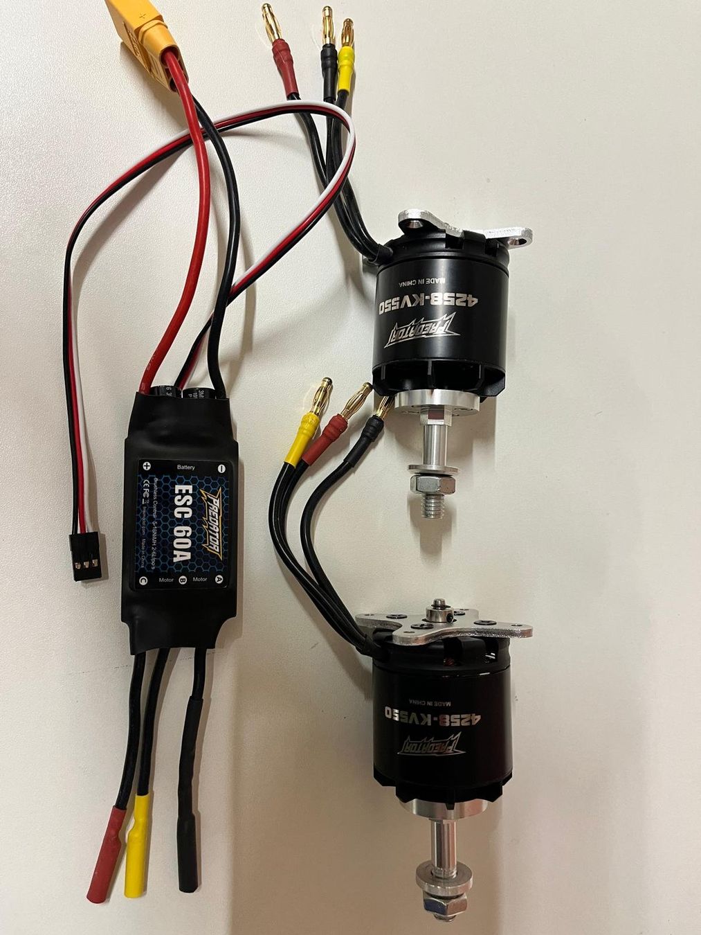 FMS RC Modellbau: Brushless Motor und Regler – Gebraucht aus Hochdorf von Awilux