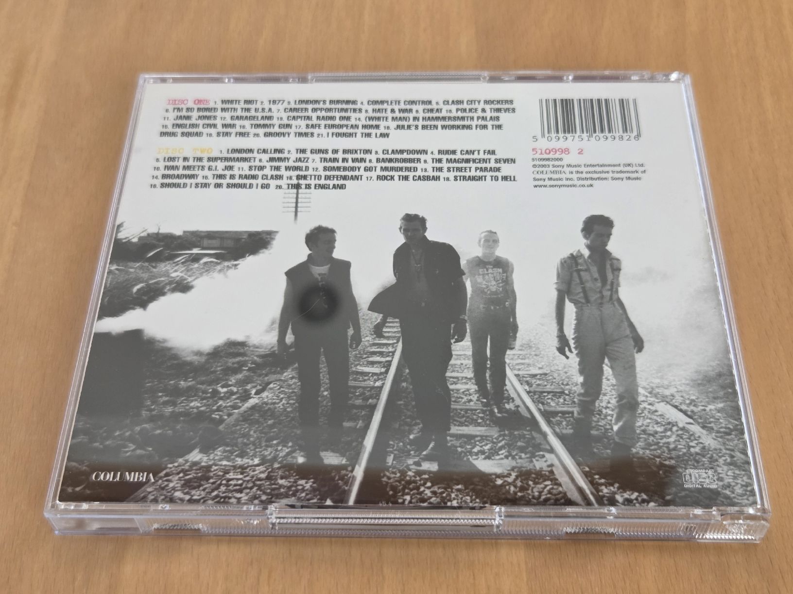 CDs: Clash - The essential- Best of 2 CD – Neu (gemäss Beschreibung) aus Troistorrents von Syrocks 1