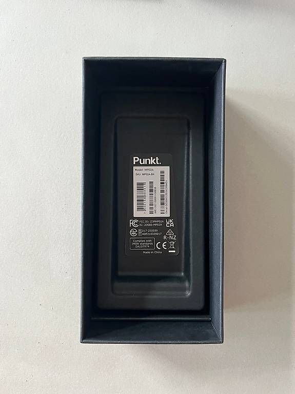 Punkt. Handys / Smartphones: Téléphone Punkt MP02 – Neu und originalverpackt aus Lausanne von SimonDurand 1