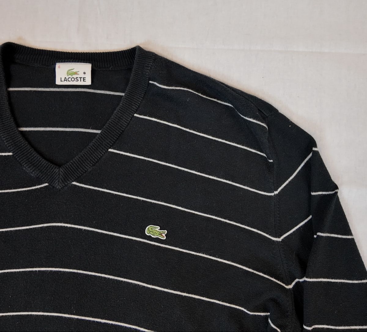 Lacoste Maglioni & Felpe: Lacoste Pullover in schwarz mit weissen Streifen – Nuovo (secondo la descrizione) da Lindau venduto da KT_Vintage 1