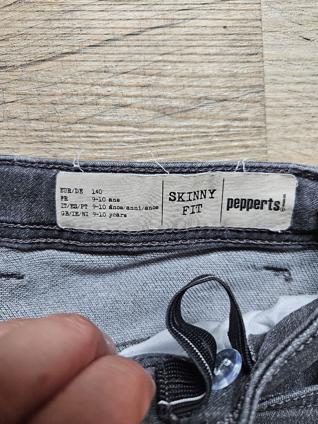 Pantaloni: Jeans grau Gr. 140 – Usato da Altendorf venduto da egi83 2