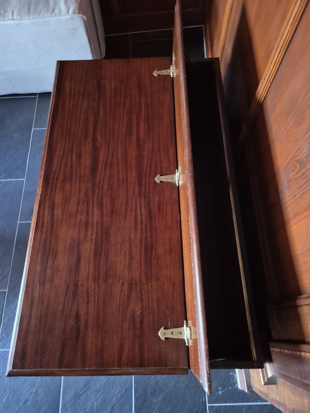 Commodes: Braune Kommode / Tisch – D'occasion à Näfels par blackcrown 3