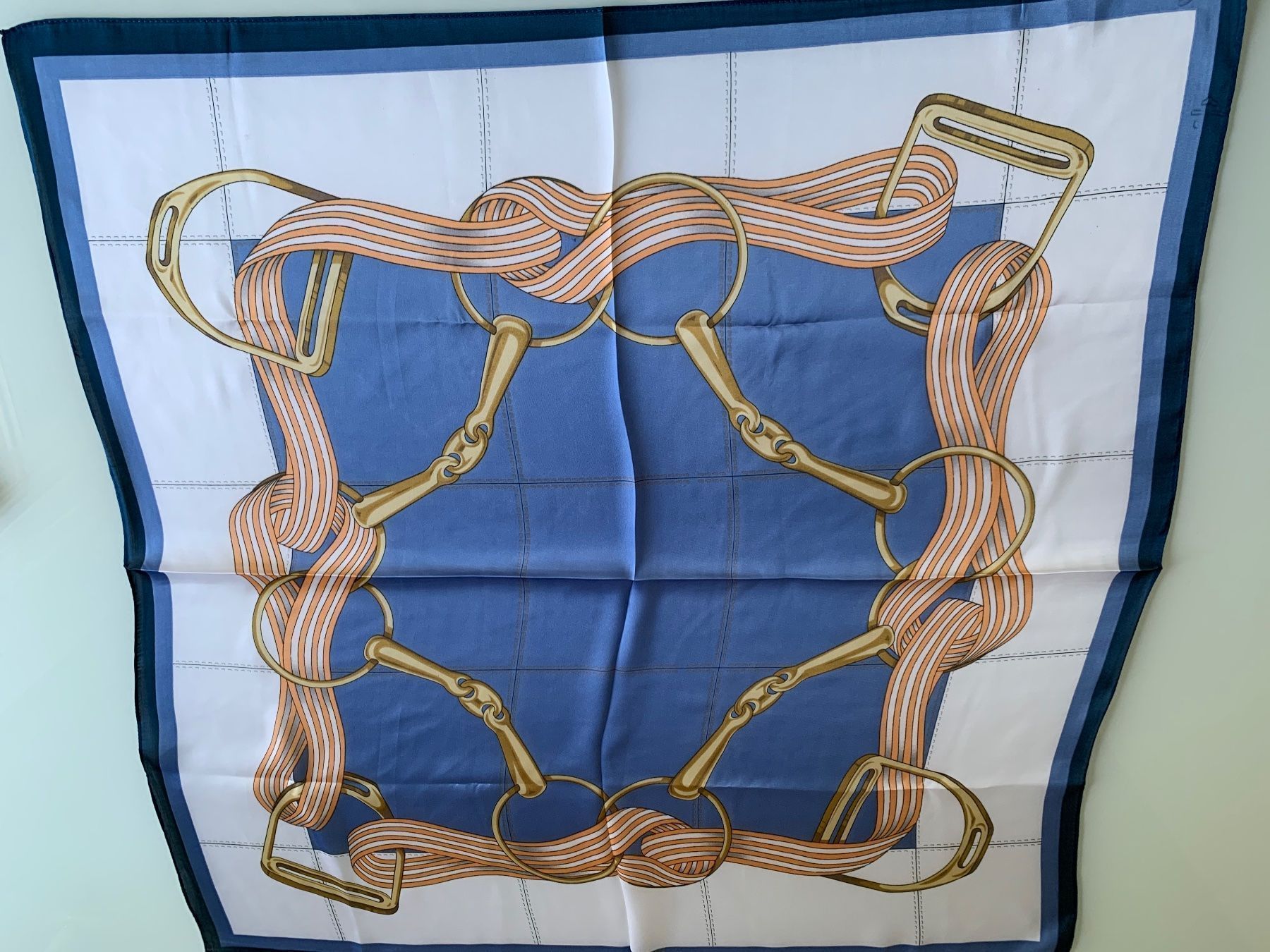 Foulard & Sciarpe: Foulard wunderschön – Nuovo e nell'imballaggio originale da Adliswil venduto da Jessik0