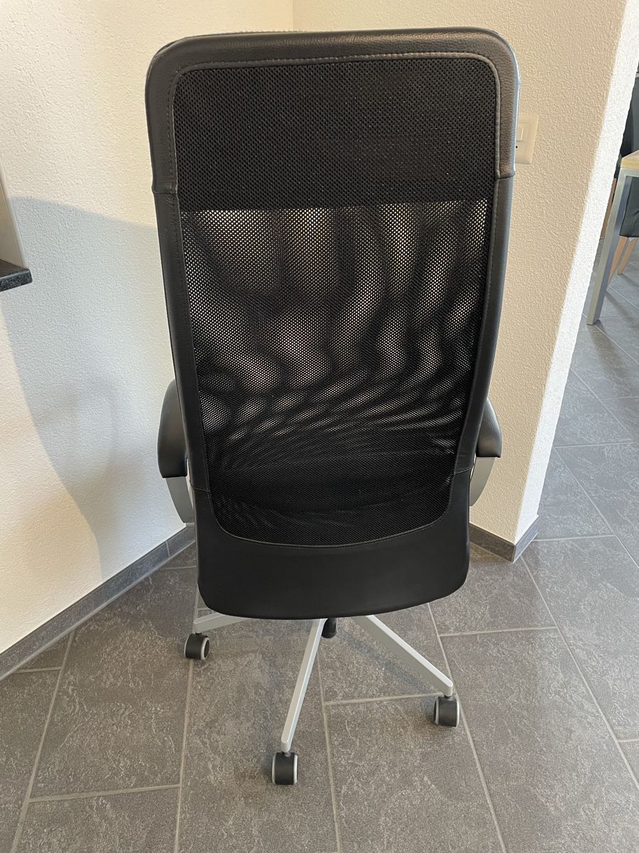 Ikea Sedie: Schreibtischstuhl – Usato da Arni BE venduto da Laedu14 2