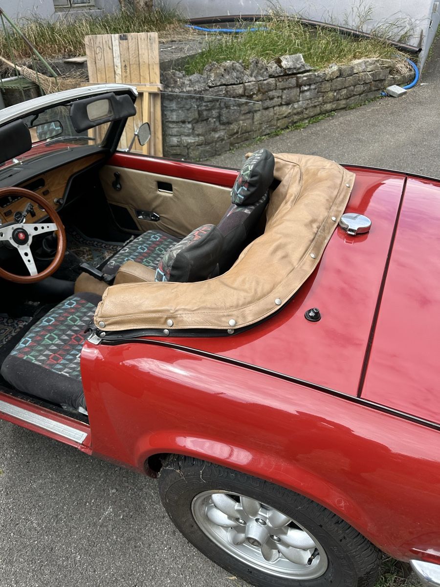 Triumph Autos: triumph spitfire 1500 – Défectueux à Uttigen par edu_jn6l 4