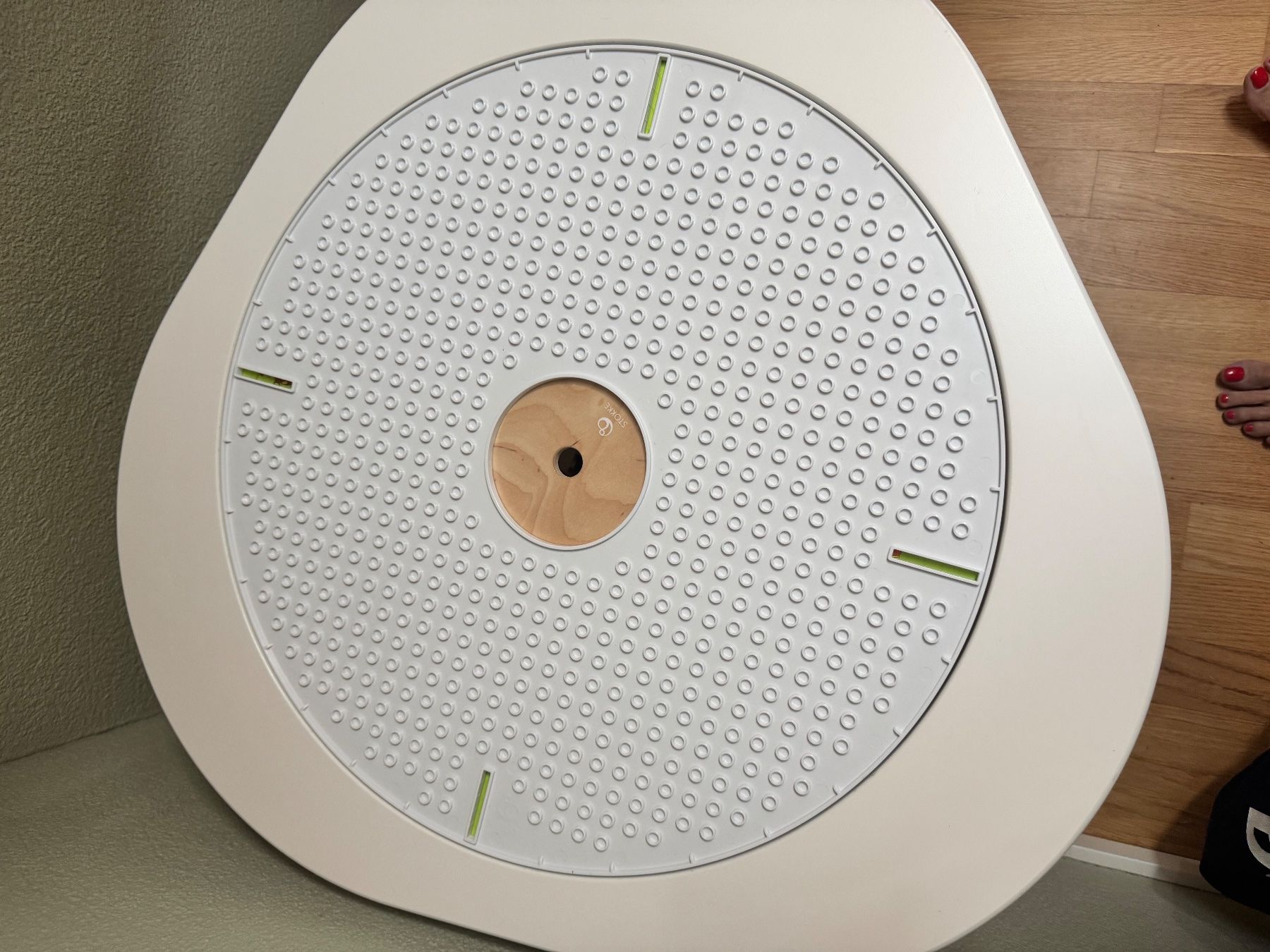 Tischset: Stokke Multifunktionsspieltisch in weiss – Gebraucht aus Hombrechtikon von Sonne127 3