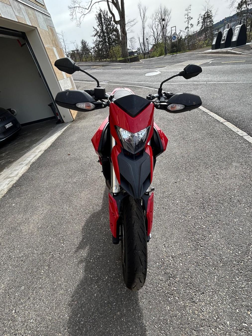 Ducati Strada: Ducati Hypermotard 821 – Usato da La Chaux-de-Fonds venduto da tuoro25