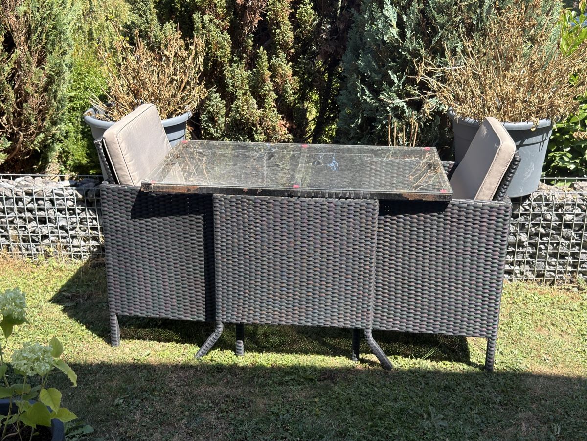 Tischset: Garten-möbel – Gebraucht aus Lupfig von ale_vtt5 1