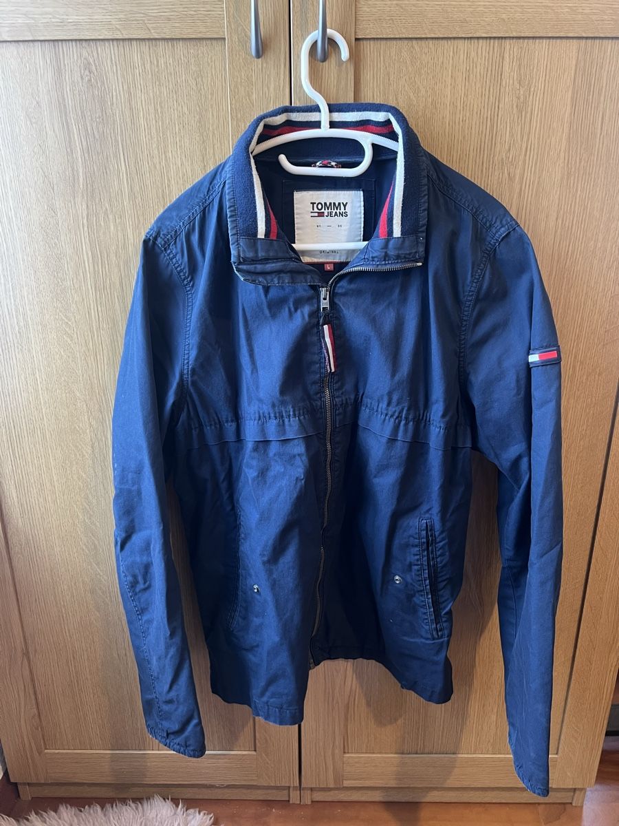 Vestes: Tommy Hilfiger Jacke Grösse L – D'occasion à Wettswil par alstel24