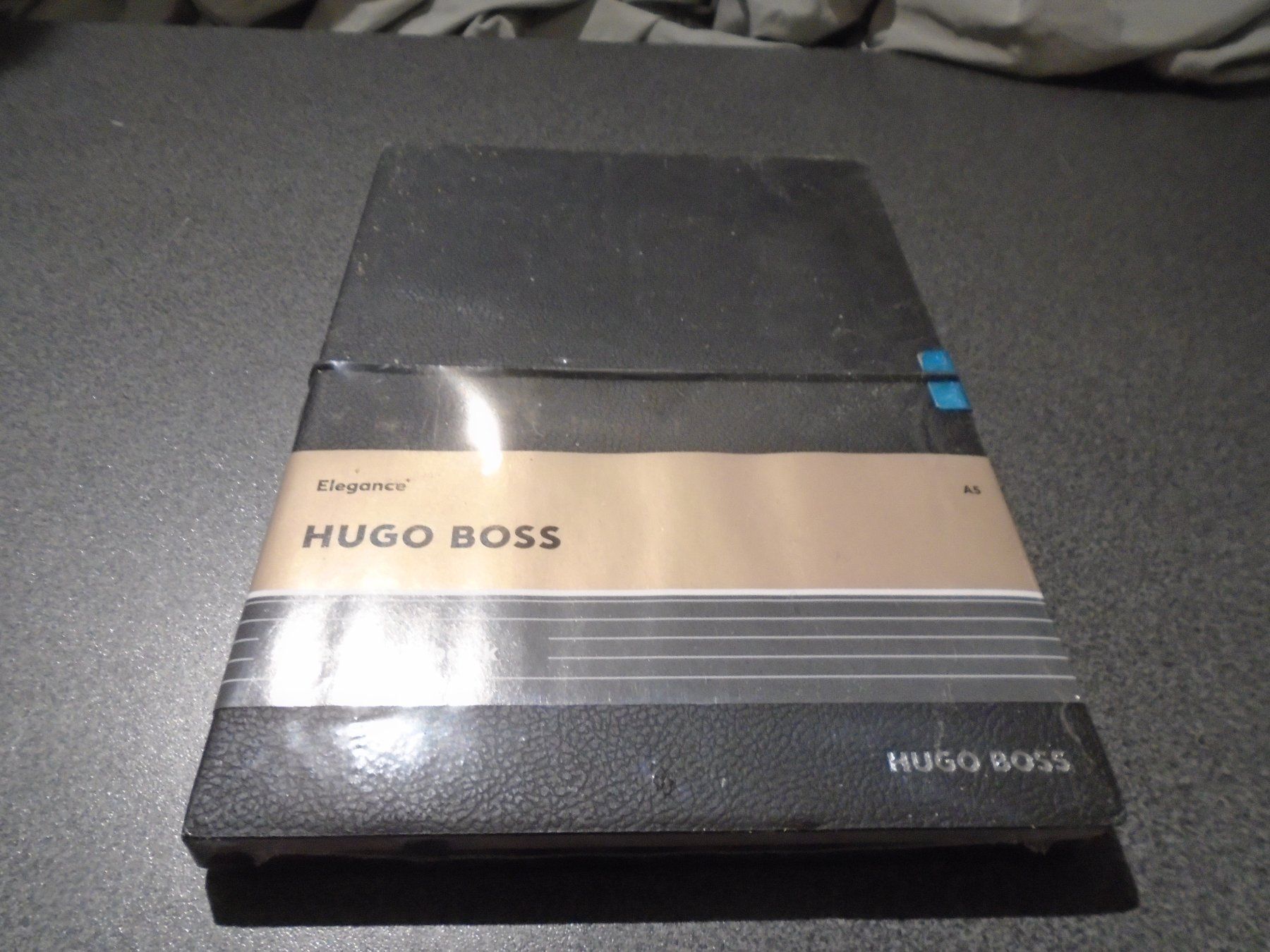 Blocchi: Notizbuch A5, Elegance Hugo Boss, schwarz – Nuovo e nell'imballaggio originale da Zürich venduto da abraxas1291