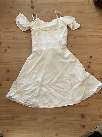 Weisses Kleid Gr.140/146