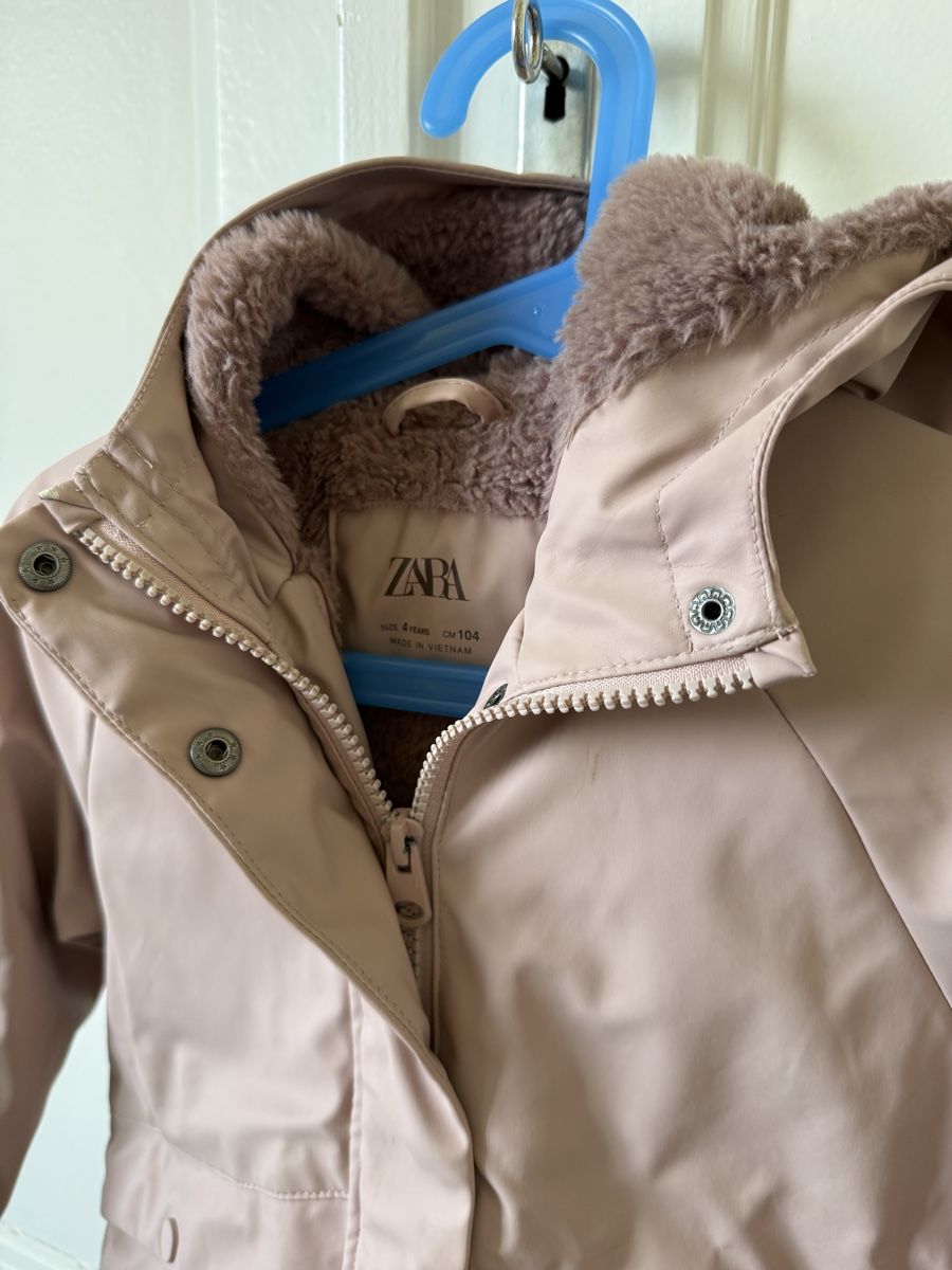 Zara Giacche & Cappotti: Veste imperméable et chaude Zara – Usato da Bouveret venduto da hanna_vish 2