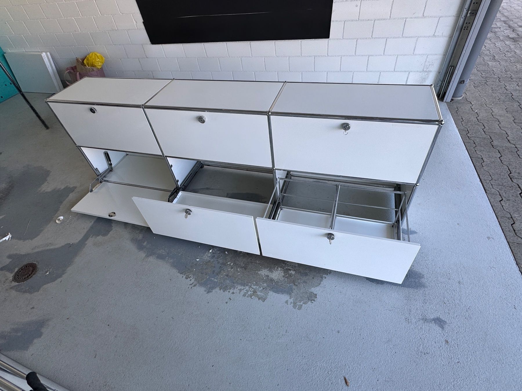 USM Scaffali: USM Haller Sideboard 3x2 reinweiss – Usato da Altendorf venduto da SilverDesignStudio 2