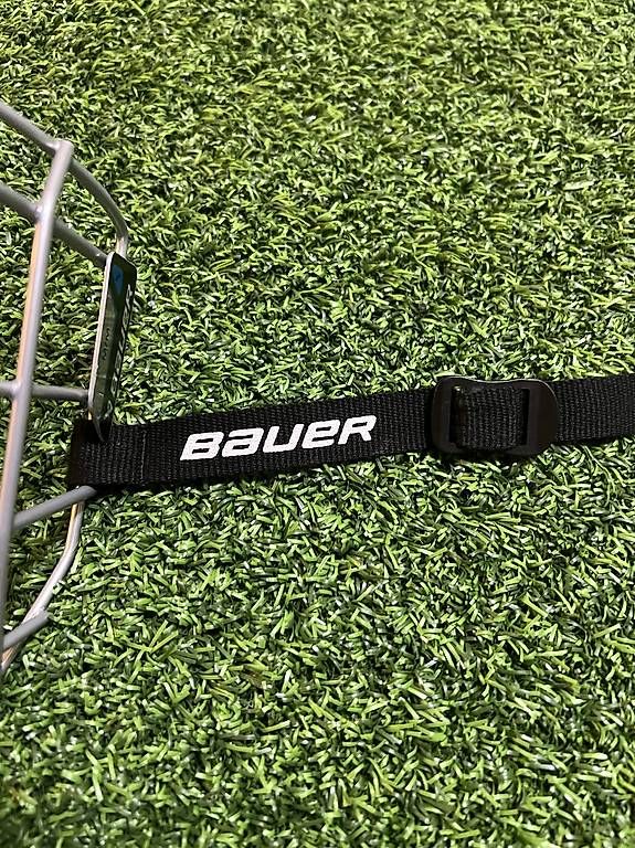 Bauer Helme: Bauer Helmgitter Face Mask M neu – Gebraucht aus Arlesheim von FS_79 1